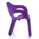 Καρέκλα Easy σε σχέδιο του Jerszy Seymour για την εταιρία Μagis , www.lightplus.gr