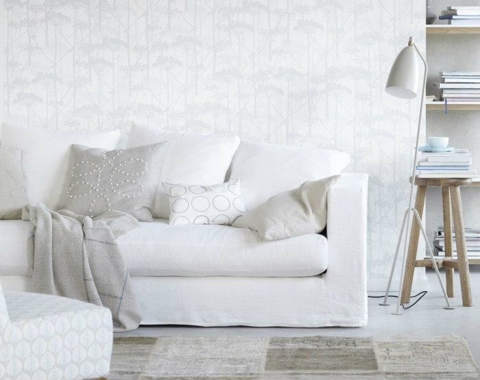 Λευκός καναπές σαλόνι.