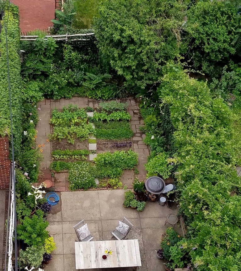 διακοσμηση αυλης σπιτιου ιδεες φωτογραφιες διαμορφωση αυλη με γλαστρες με πετρα χωριο κηπος