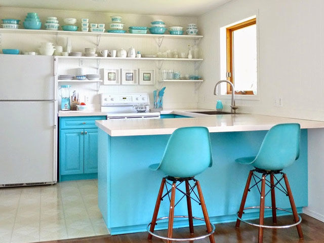 Πολυχρωμη κουζινα