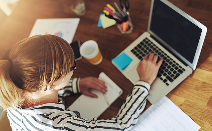 δουλεια απο το σπιτι