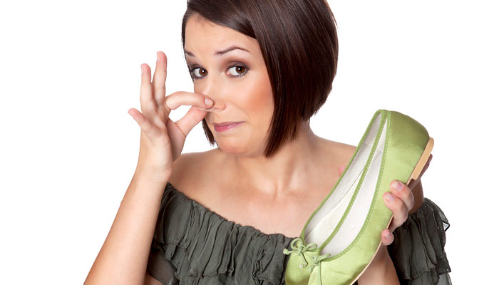 παπουτσια μυρωδια