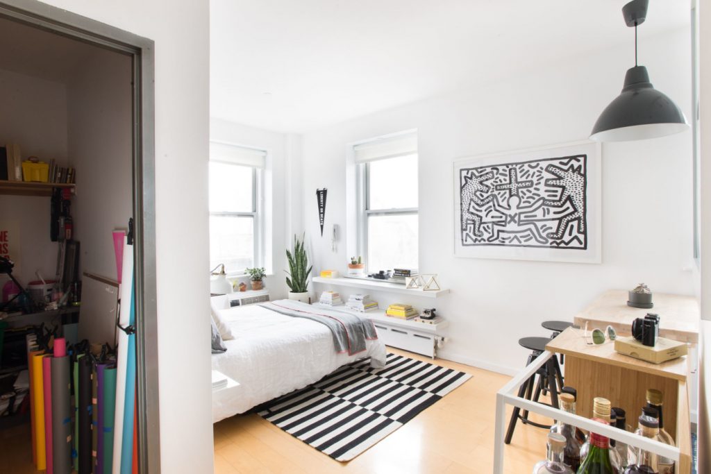 διαμερισμα facebook γραφιστας designer