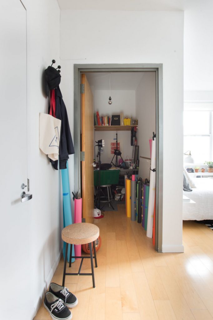 διαμερισμα facebook γραφιστας designer