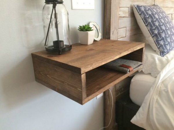 Αγόρασε ή φτιάξε ένα ράφι για κομοδίνο!