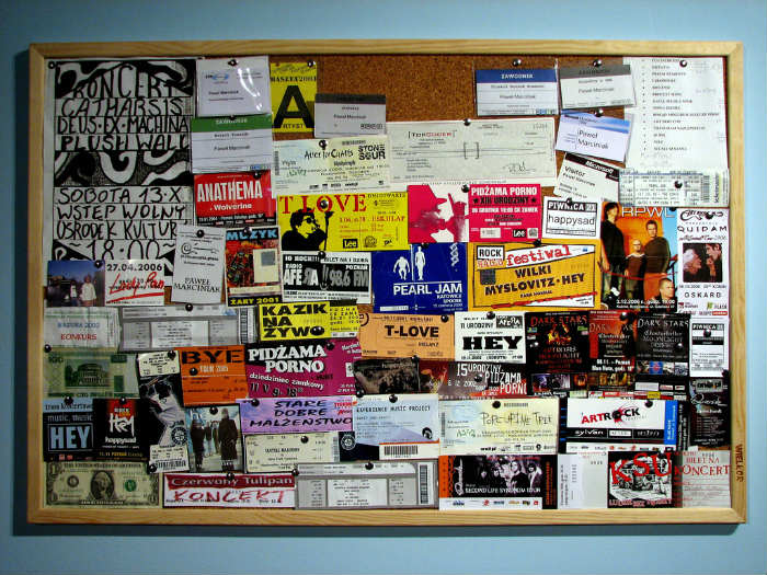 Φελοπίνακας με εισιτήρια ε;