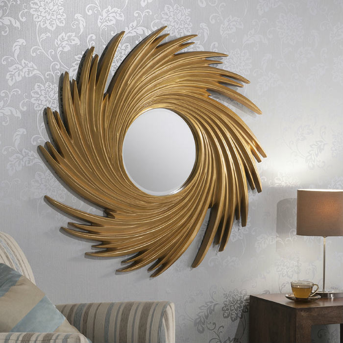 Χρυσή δίνη και ένας πανέμορφος καθρέπτης που τραβάει τα βλέμματα!