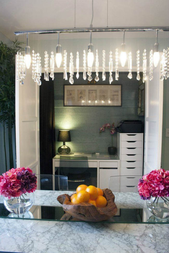 Εδώ είναι το γραφείο!