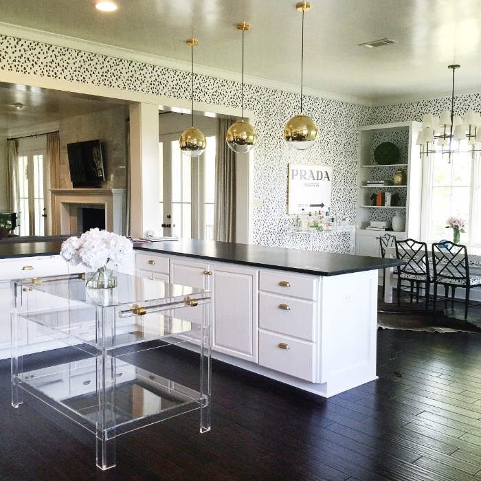 Και τους (βοηθητικούς) χώρους ολάκερους και τον σκύλο χορτάτο!