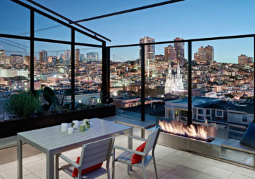 σπιτι με θεα στην πολη