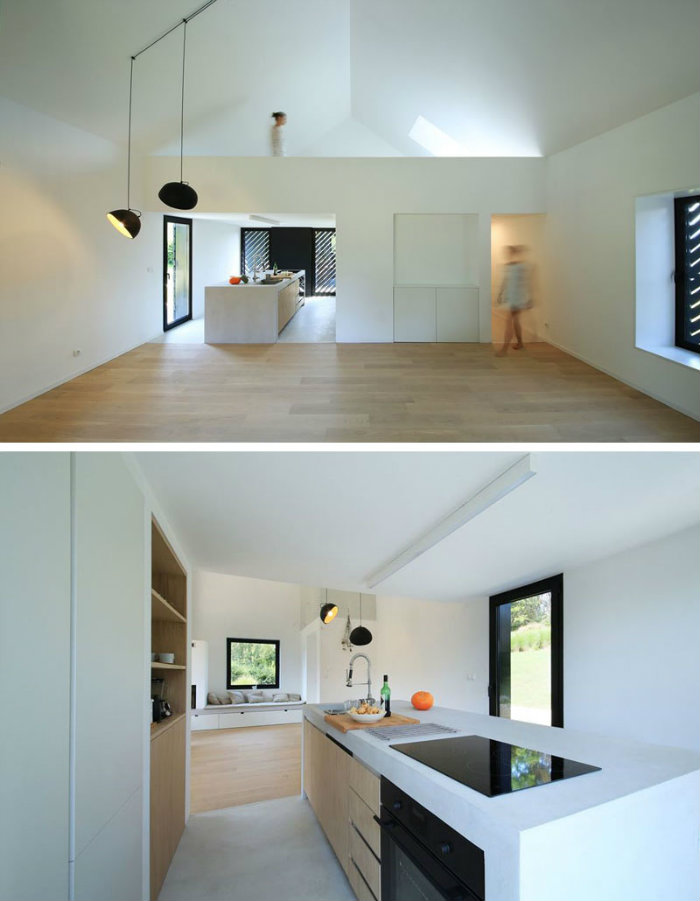 Στο εσωτερικό του, το Μαύρο Σπίτι είναι αέρινο και μινιμαλιστικό, όπου η κρεβατοκάμαρα βρίσκεται στον εξώστη (ημιώροφος).