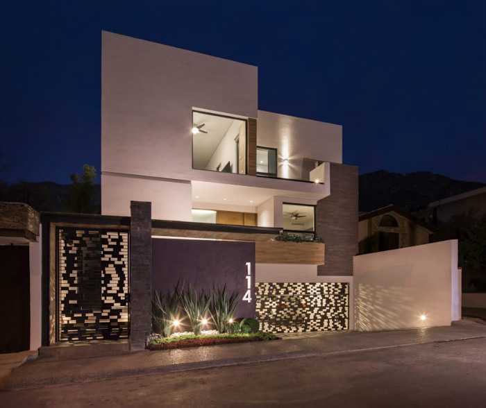 Διάτρητη μινιμαλιστική γκαραζόπορτα