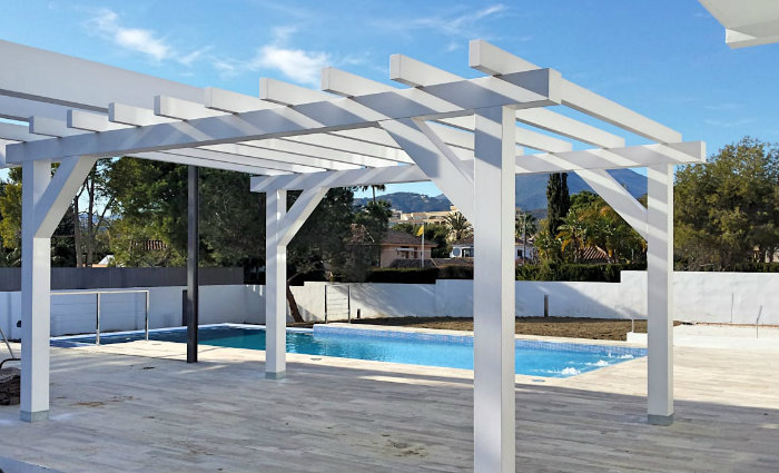 λευκή πέργκολα μίνιμαλ