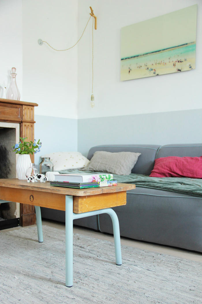 Τραπέζι από παλιό θρανίο