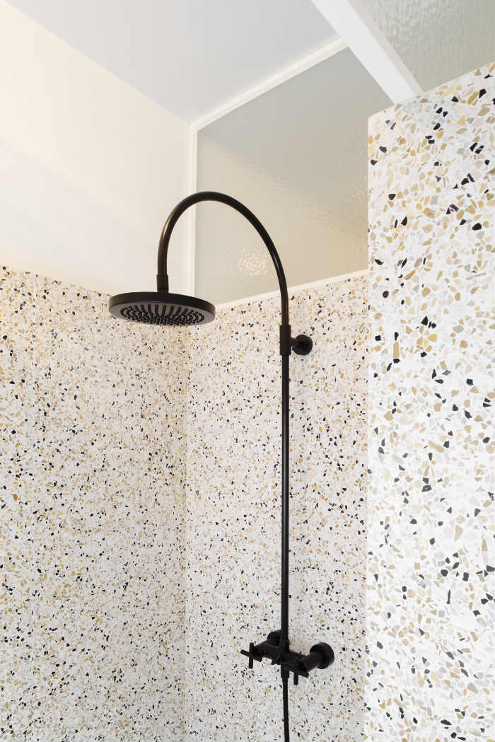 επένδυση ντουζιέρας