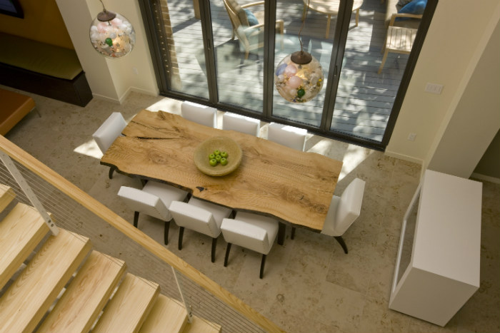 μοντέρνο ασύμμετρο τραπέζι