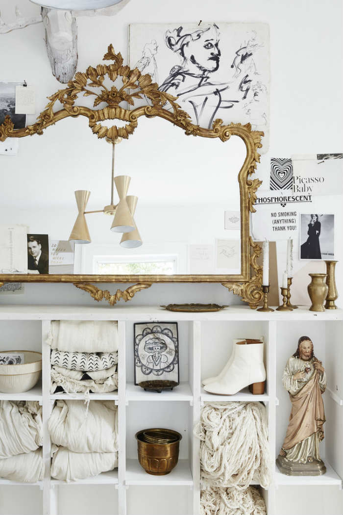 φωτιστικό και καθρέφτης για λάμψη