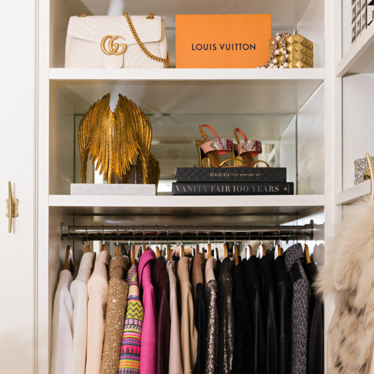 οργανωση ντουλαπας ρουχα παπουτσια