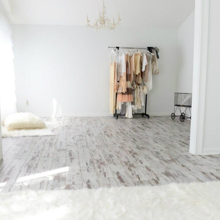 ξασπρισμένο πάτωμα