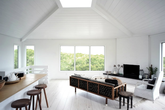 σοφίτα σε άσπρο