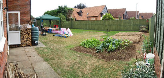 μπάλωμα στον κήπο