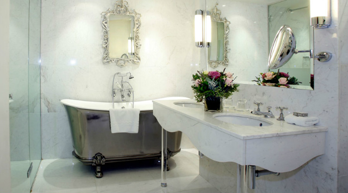 παράδειγμα καθρεφτών και φωτισμού