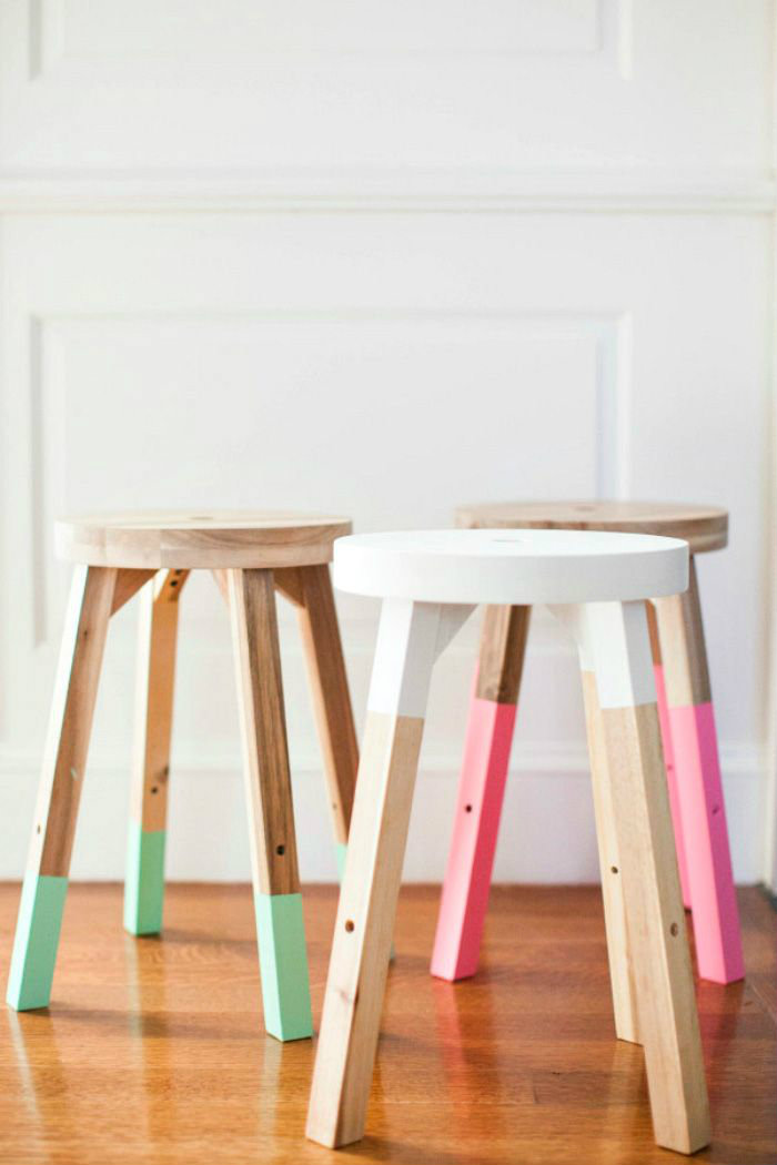 βαμμένα σκαμπό