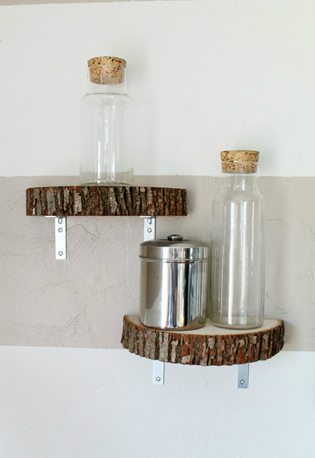 Κορμός φέτα κομμένος στη μέση χωρίς βερνίκι