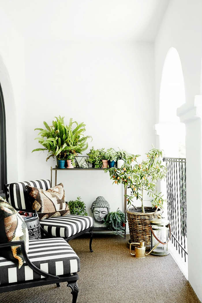 ονειρικό μπαλκόνι με τόξα