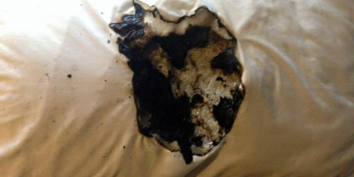 φωτιά σε μαξιλάρι από smartphone