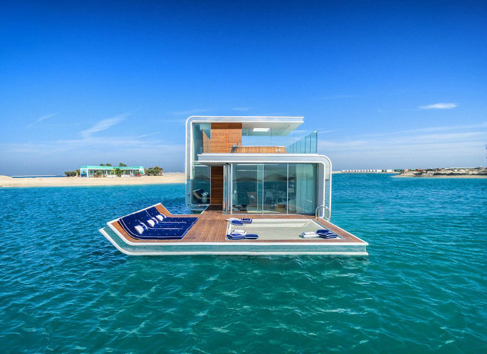 Η όψη της βίλας από λίγα μέτρα μακριά.