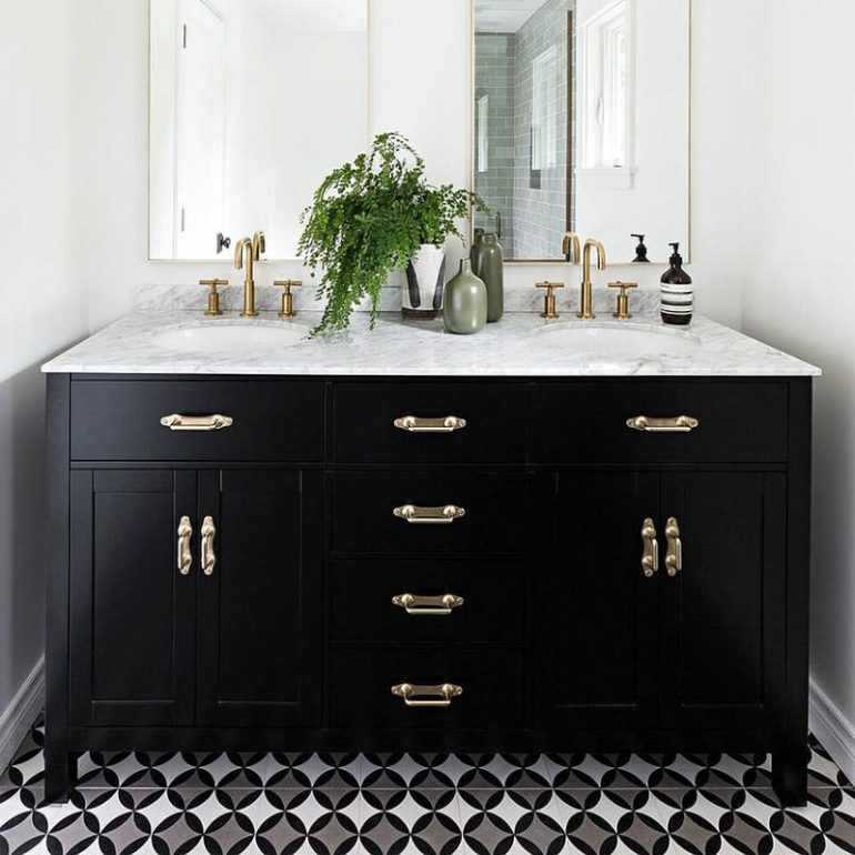 μαυρο επιπλο μπανιου