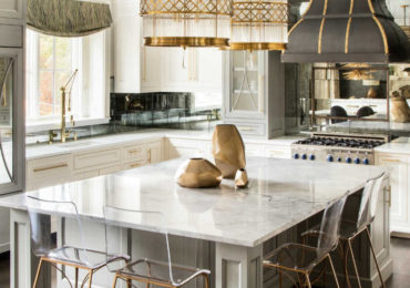 Διακόσμηση με χρυσές αποχρώσεις.