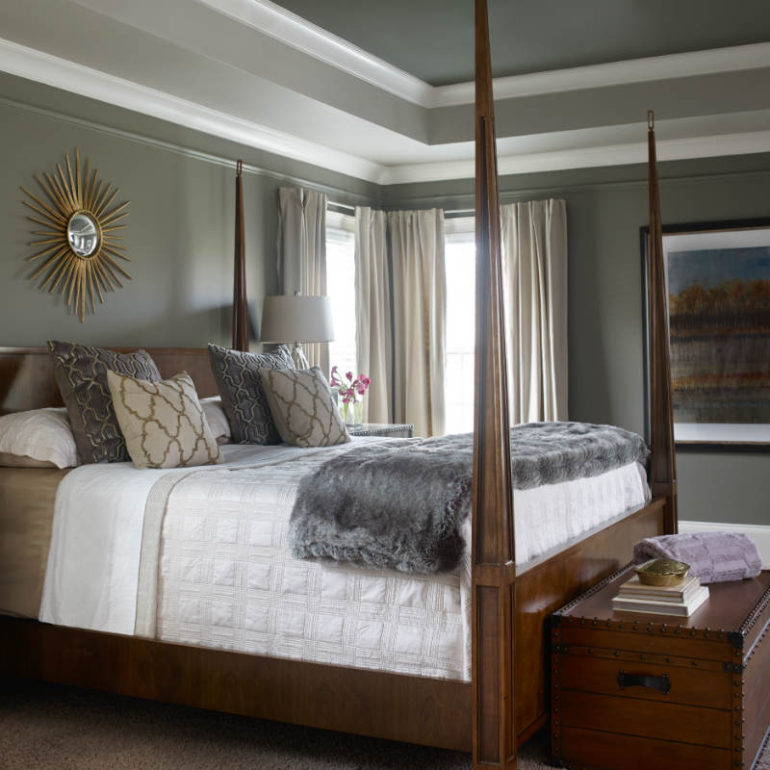 Αποθηκευτικός χώρος για μαξιλάρια διακόσμησης.