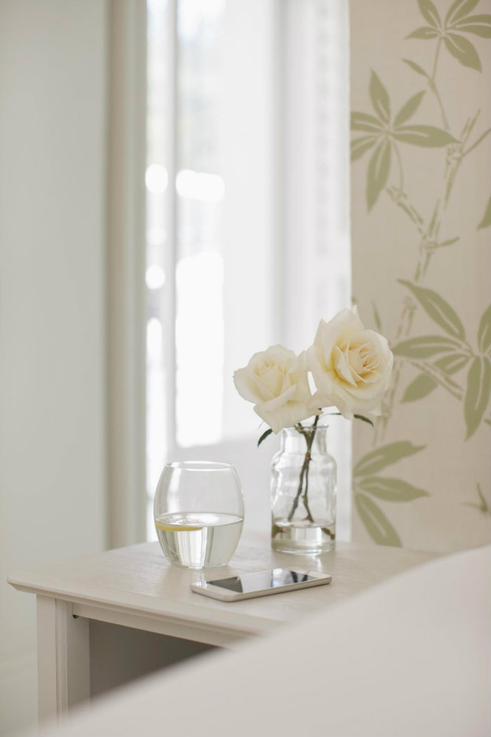 Το τηλέφωνο καλό είναι να μένει μακριά από το υπνοδωμάτιο.