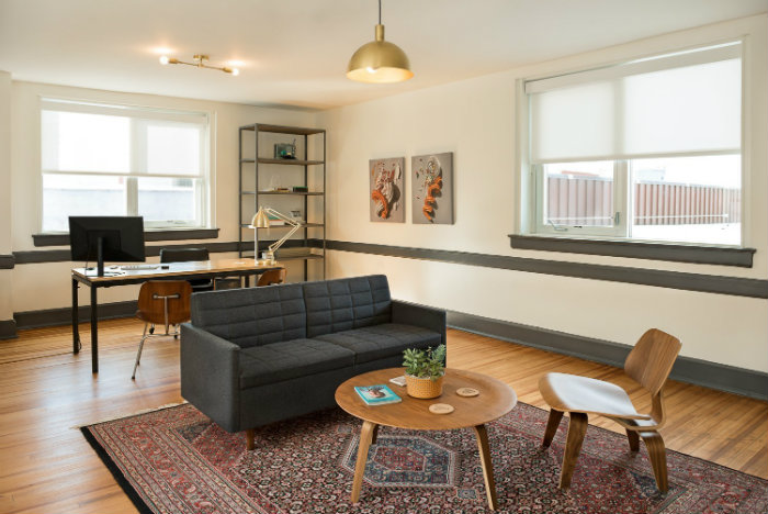 Η Mobelux αγόρασε το παλιό ταχυδρομείο στο Richmond της Virginia και το διαμόρφωσε κατάλληλα!