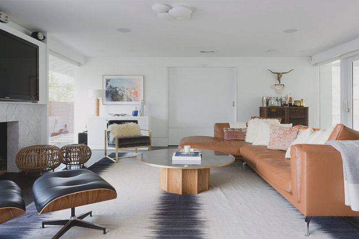 Κάνε την τηλεόραση αόρατη με πολλά όμορφα διακοσμητικά.