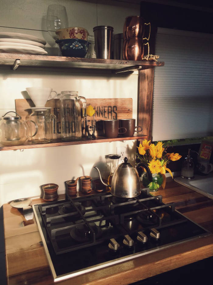 Η κουζίνα δουλεύει με μπουκάλα προπανίου!