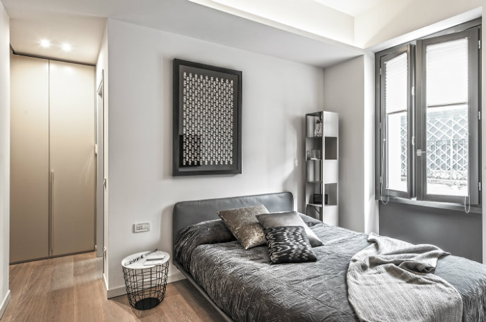 γκρι κρεβατοκάμαρα