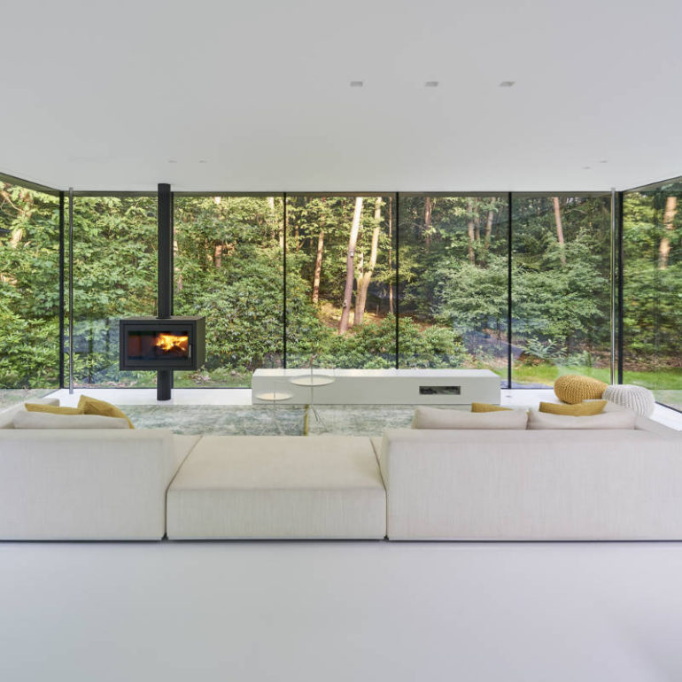 σαλόνι βίλας άνοιγμα