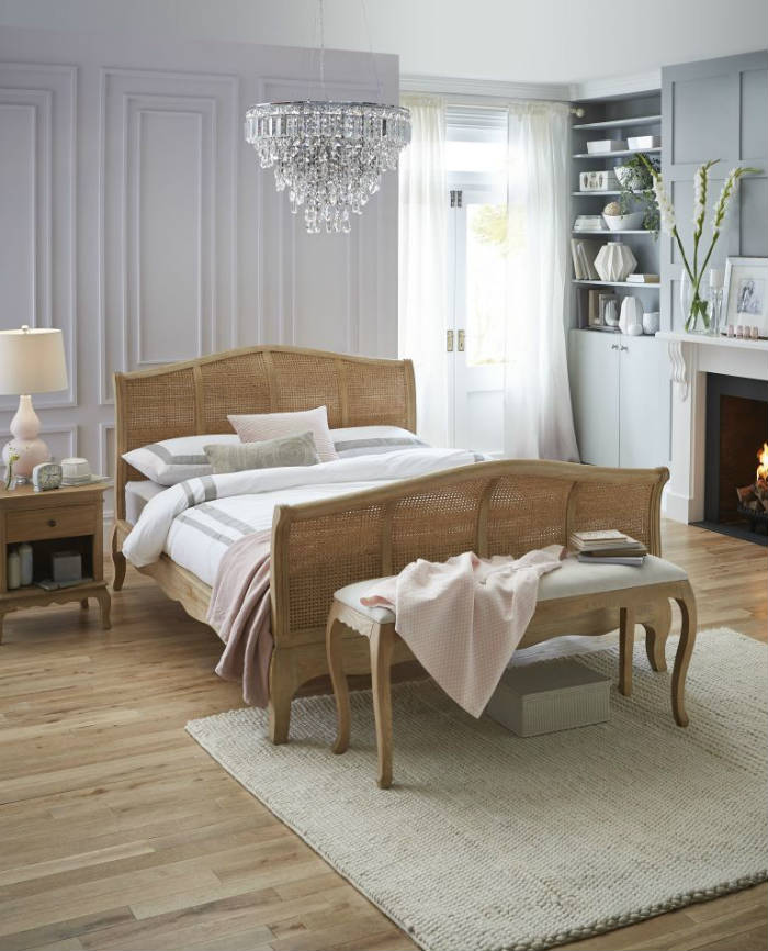 γαλλικη κρεβατοκαμαρα με φινετσα