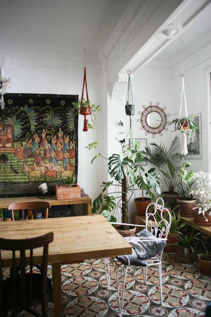 καταπρασινος εσωτερικος χωρος