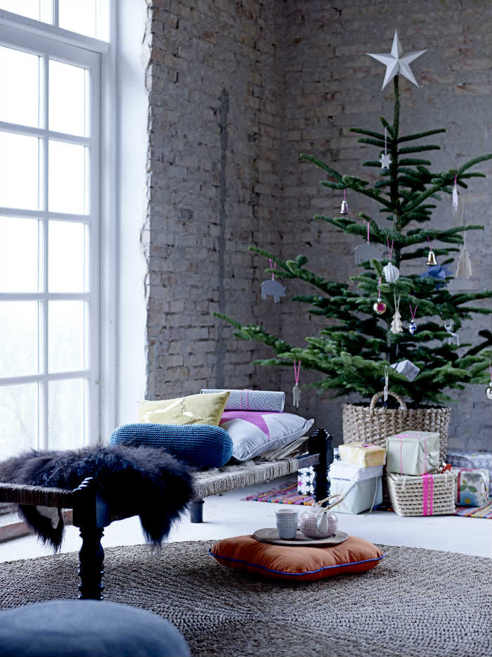 ομορφο λιτο δεντρο