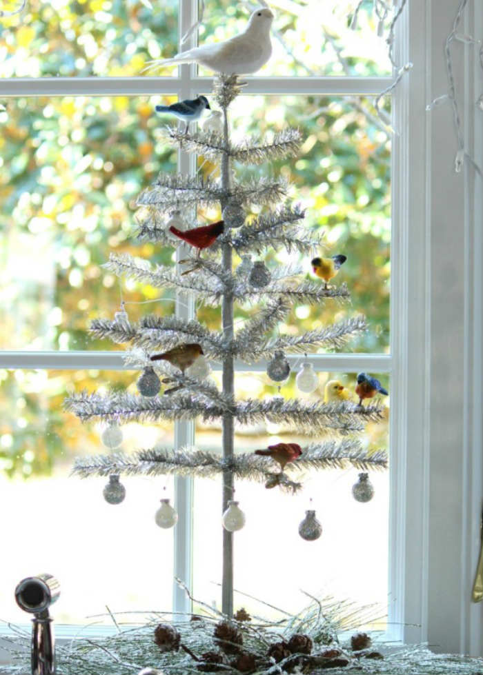 ομορφο μινιμαλιστικο δεντρο