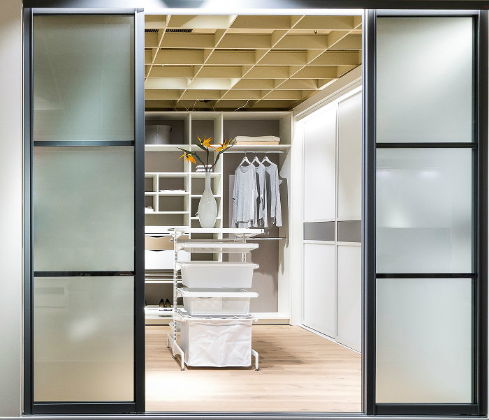 πορτες θαμπωμενου γυαλιου