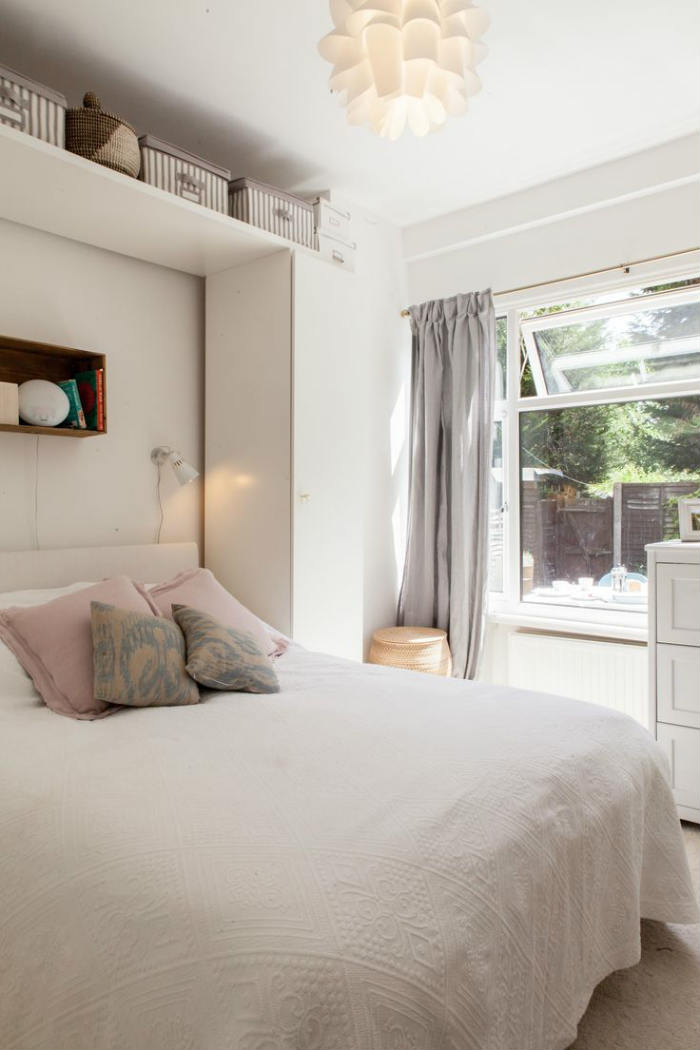 ραφια κρεβατοκαμαρα