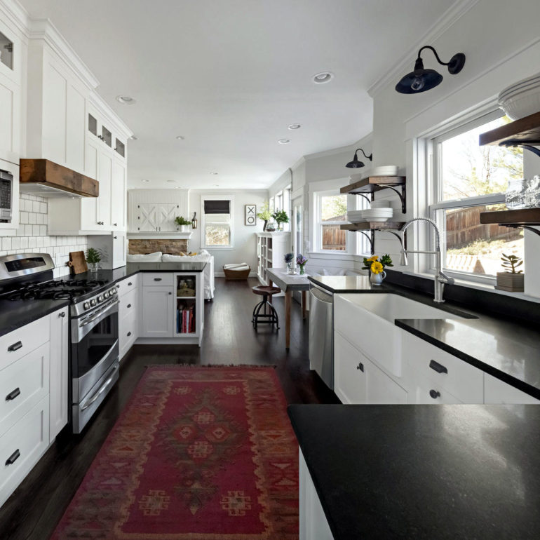 κουζινα μοντερνα παραδοσιακη