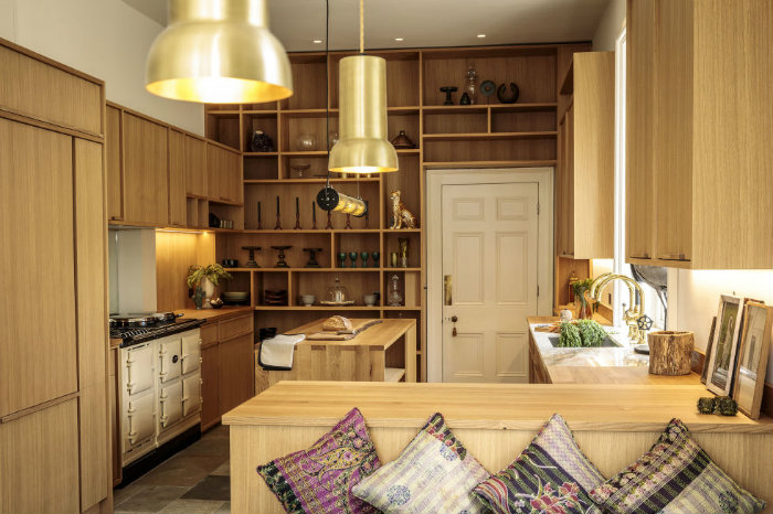 ζεστες αποχρωσεις με χρυσους τονους