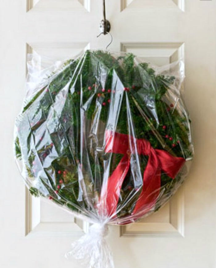 κρεμασμα απο γαντζακι