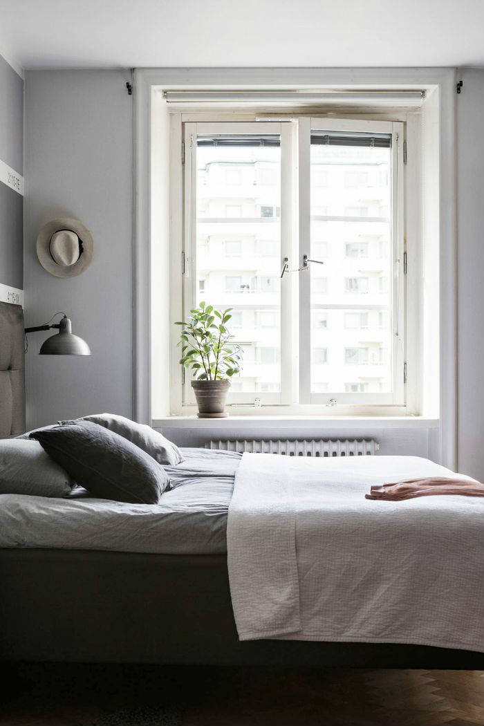 μονοχρωματικη και χαλαρωτικη κρεβατοκαμαρα